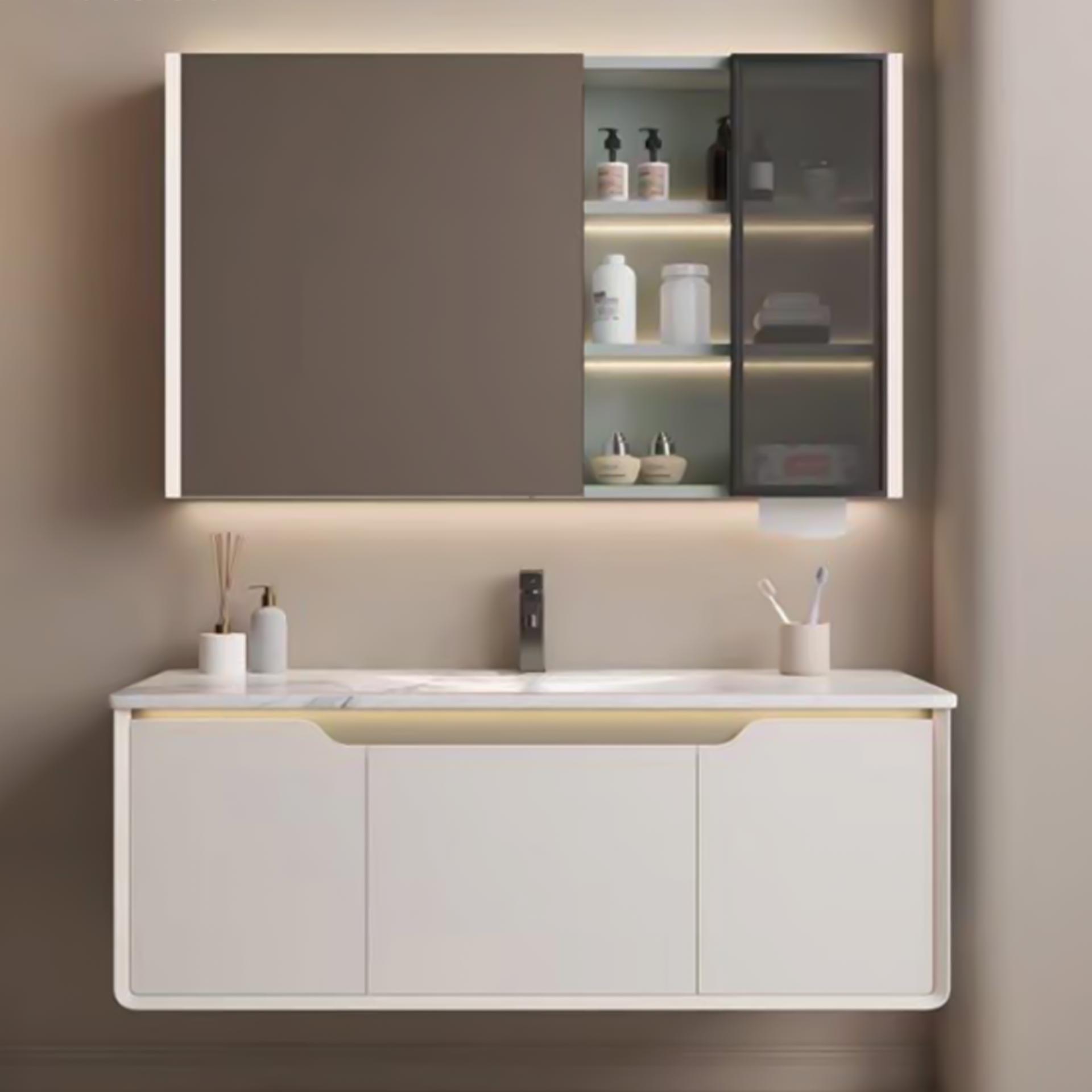 Lumera Vanity